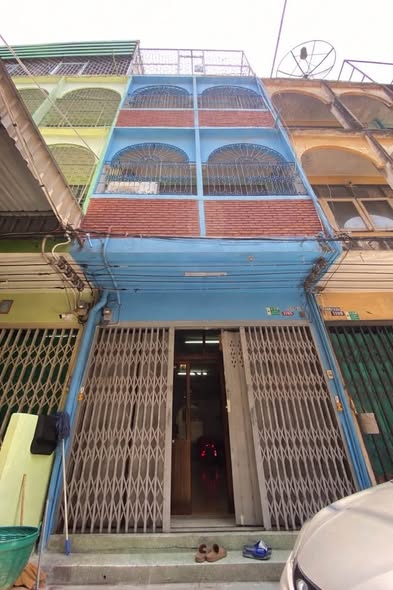 fire escape of S Concept Townhome, Soi Nonsi 28