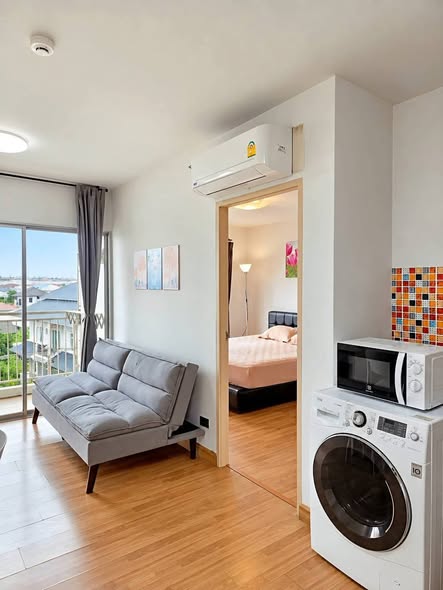 bedroom of S&S Sukhumvit Condominium