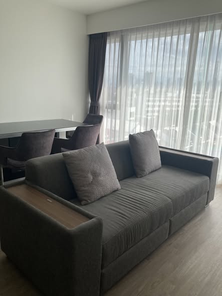 living room and bedroom of Savvi Phahol 2 (แซฟวี่ พหล 2)