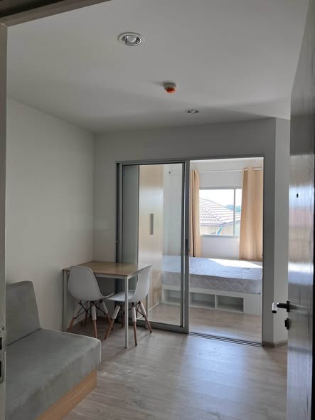 bedroom and room interior of เสนาคิทท์ เวสต์เกต-บางบัวทอง | SENA Kith Westgate – Bangbuathong