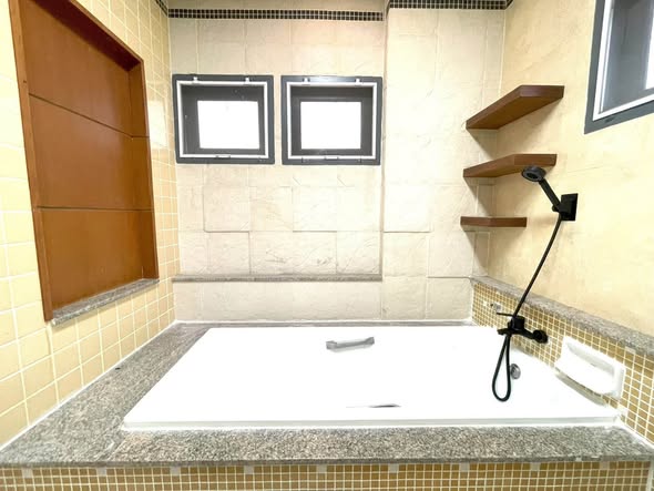 bathroom of Sereno Townhome by Bonanza