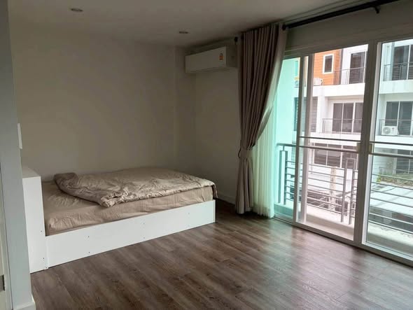 bedroom of Sereno Townhome by Bonanza