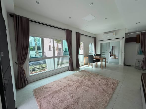 bedroom and living room and room interior of Sereno Townhome by Bonanza