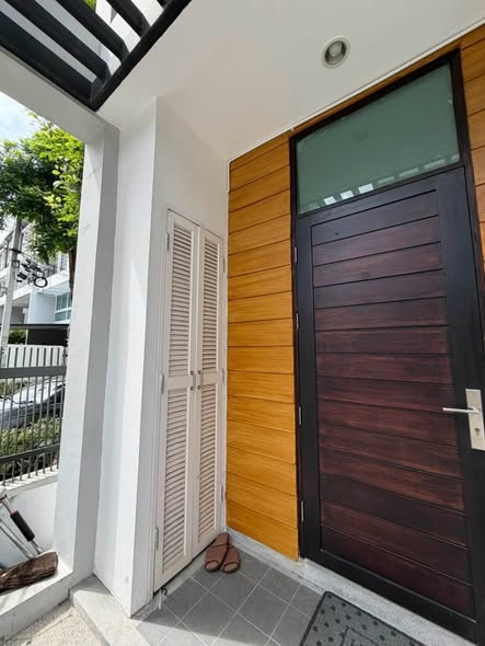 room interior of Sereno Townhome by Bonanza