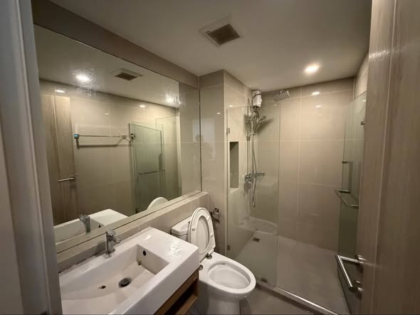 room interior of Serio Sukhumvit 50