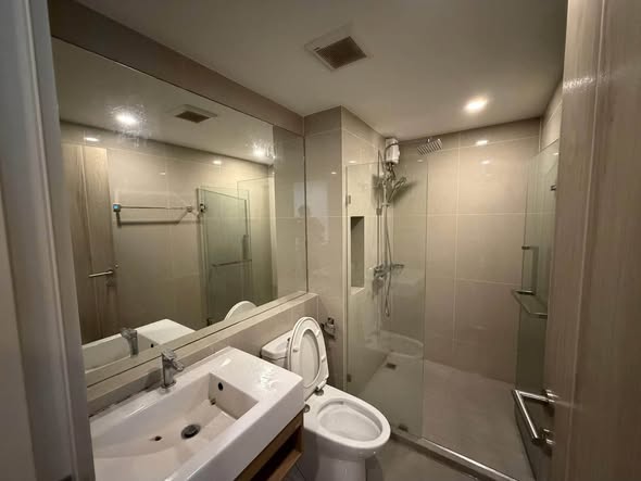 room interior of Serio Sukhumvit 50