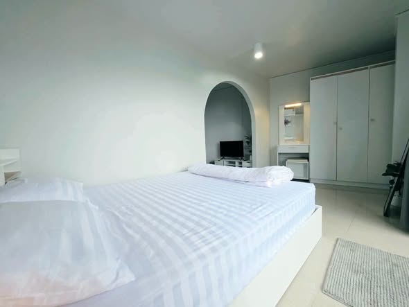 bedroom of Serrano Condominium