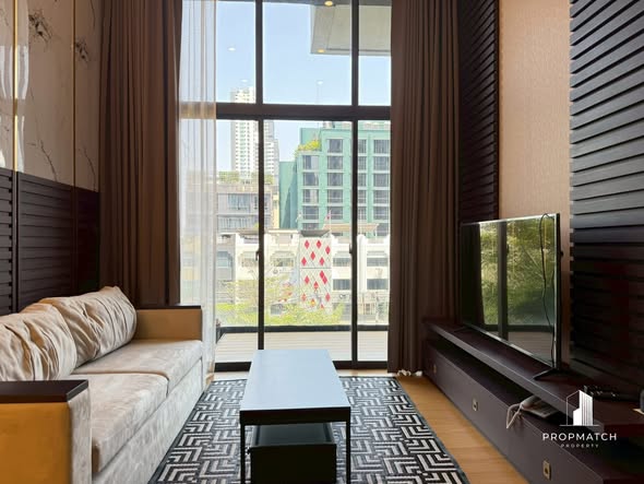 living room and room interior of Siamese Exclusive 31