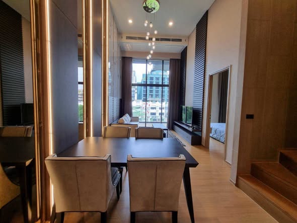 living room and room interior of Siamese Exclusive 31
