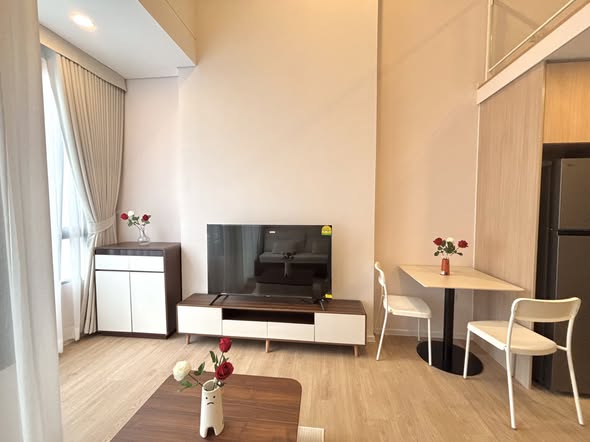 bedroom of Siamese residence landmark @ MRTA station