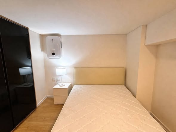bedroom of Siamese residence landmark @ MRTA station