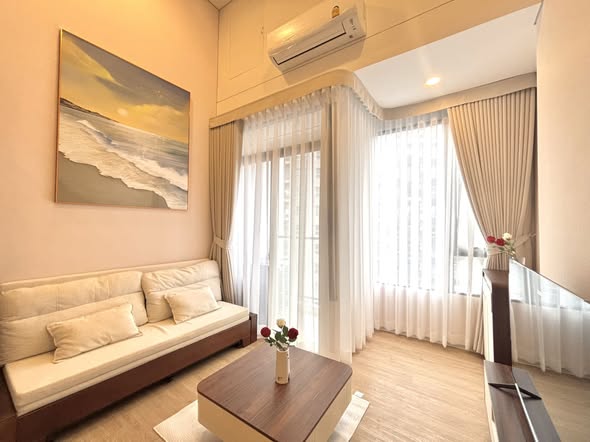bedroom and living room of Siamese residence landmark @ MRTA station