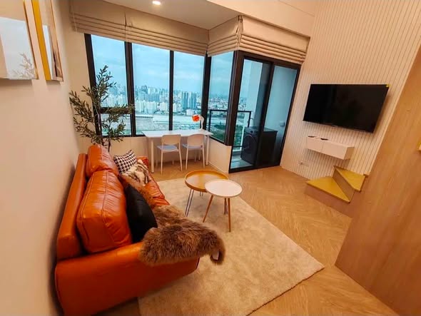 living room of Siamese residence landmark @ MRTA station