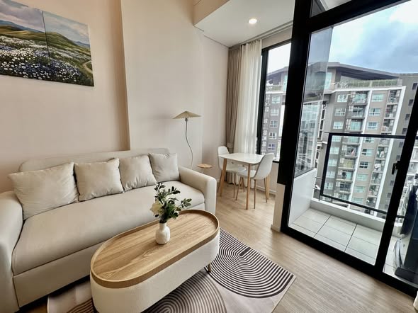 living room of Siamese residence landmark @ MRTA station