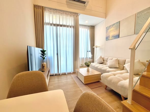 living room and bedroom of Siamese residence landmark @ MRTA station