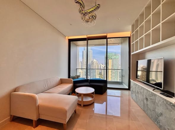 living room of Sindhorn Residence