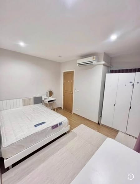 bedroom of SIRI HOUSE