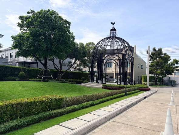 Siri Place Pattanakarn