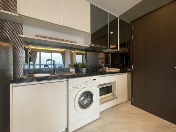 bathroom of Sky Walk Residences
