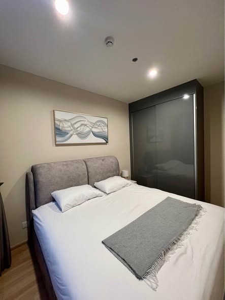bedroom and room interior of Skyrise Avenue Sukhumvit 64