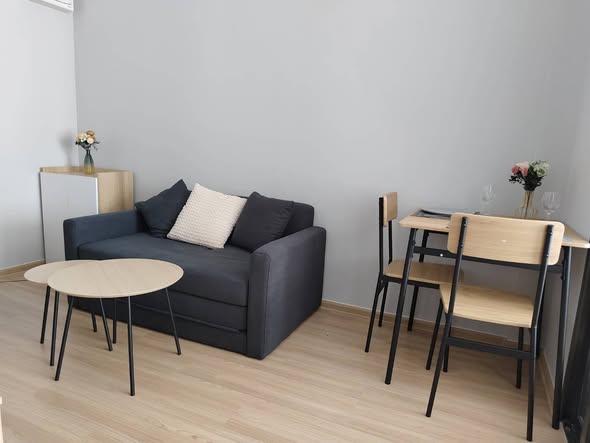 living room of Skyrise Avenue Sukhumvit 64