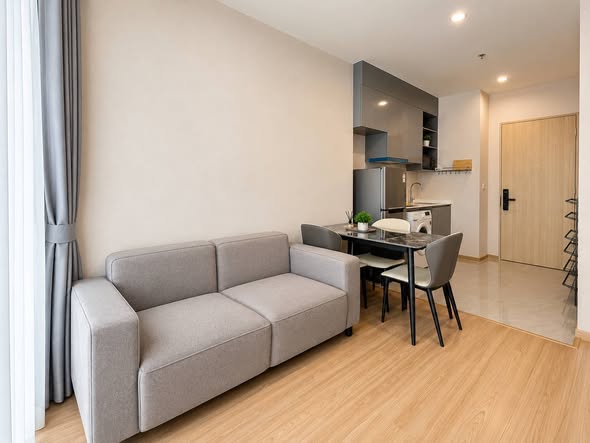 living room and bedroom of Skyrise Avenue Sukhumvit 64