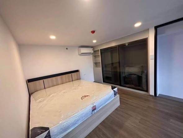 bedroom and room interior of So Origin Kaset Interchange