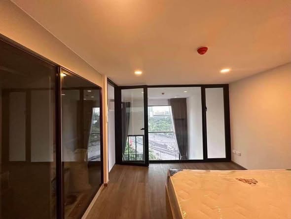 bedroom and room interior of So Origin Kaset Interchange