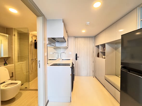 room interior and bathroom of So Origin Kaset Interchange