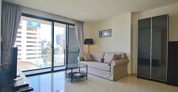 bedroom of Socio Reference 61