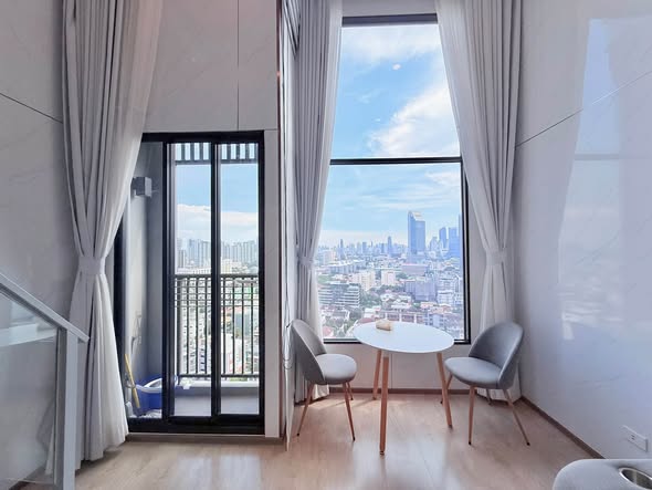 room interior of SOHO​ BANGKOK​ RATCHADA​