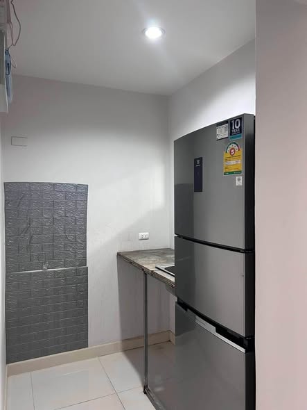 bathroom of Soi Chumchon Khlong Lo Lae