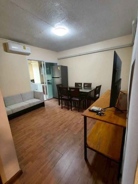 bedroom of SR Complex condo