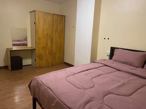 bedroom of SR Complex condo