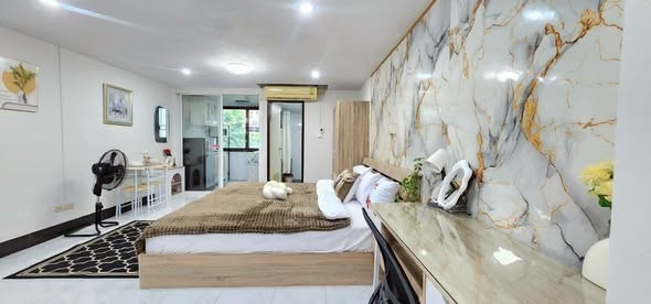 bedroom of Sritana Condominium 2