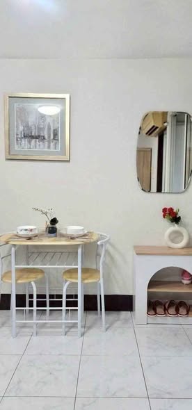 room interior and bathroom of Sritana Condominium 2