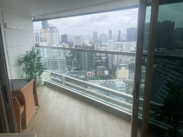 Sukhumvit Suite