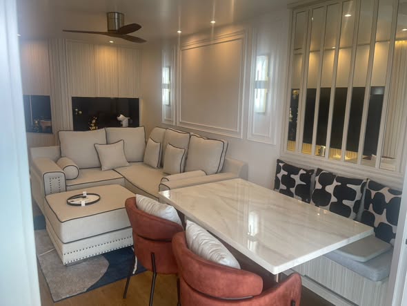 living room and kitchen of Sukhumvit Suite