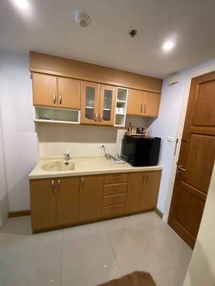 Supalai Casa Riva condo