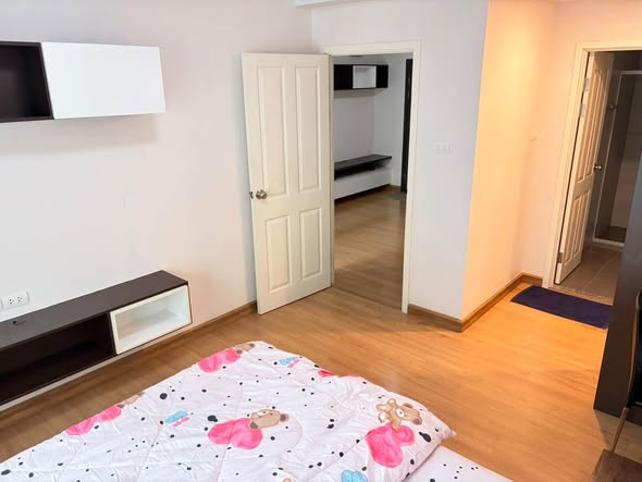 bedroom of Supalai City Resort Bearing Station (Sukhumvit 105)