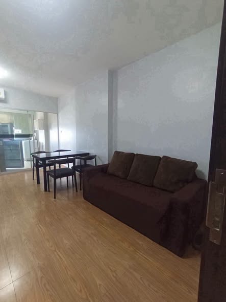 living room of Supalai City Resort Station Pranangklao – Chaophraya
