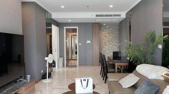 living room of Supalai Elite Surawong