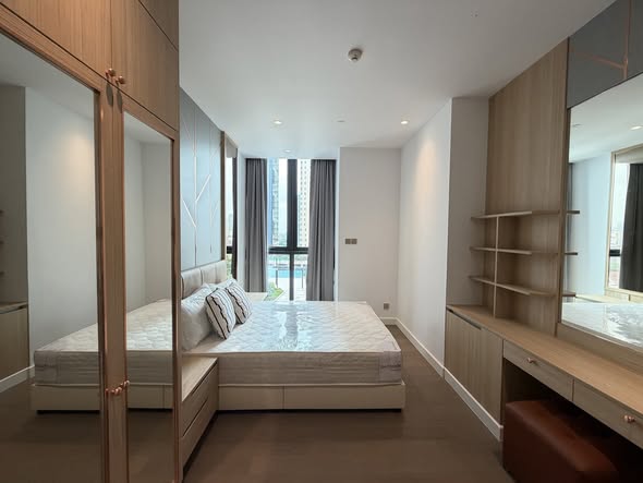 bedroom and room interior of Supalai Icon Sathon