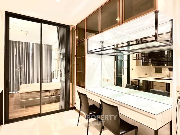 room interior of Supalai Icon Sathon