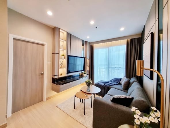 bedroom and living room and room interior of Supalai Lite Ratchada-Naradhiwas