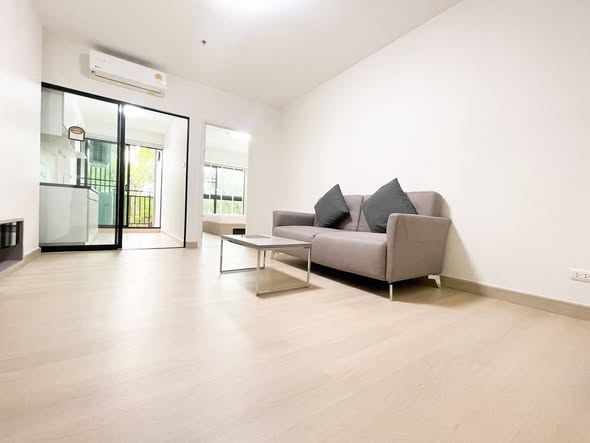 living room and room interior of Supalai Loft Talat Phlu Station