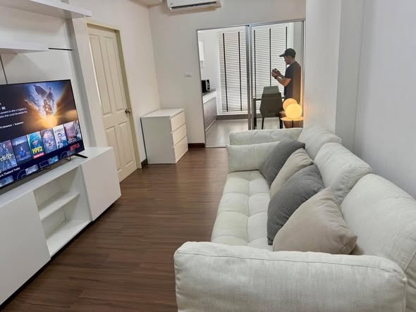 living room of Supalai Monte II