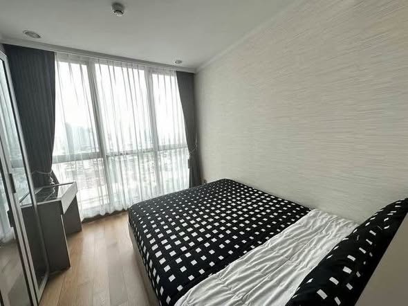 bedroom of Supalai Oriental Sukhumvit 39