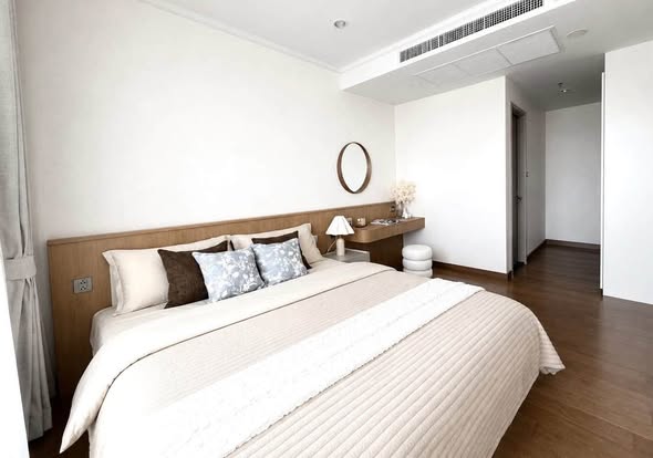bedroom of Supalai Oriental Sukhumvit 39