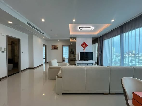 living room of Supalai Oriental Sukhumvit 39